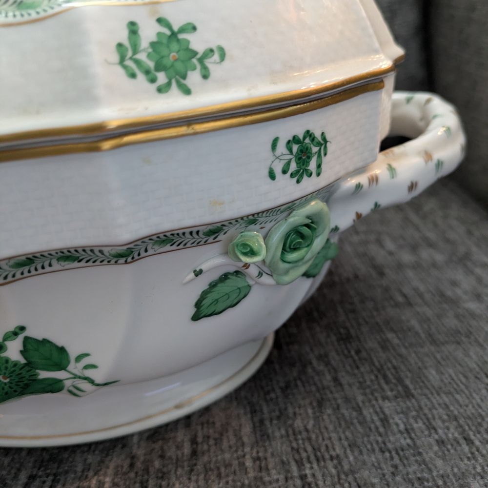 Herend White Handpainted W/ 14KT Gold Serving Tureen With Ornate Bird & Flowers - Picture 6 of 12